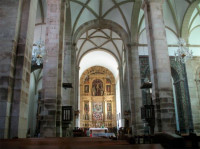 Interior de la catedral de Mir...