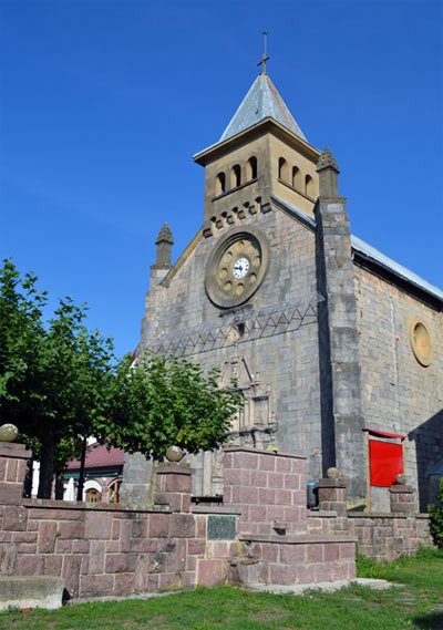 Portada de la iglesia parroquial de Burguete. Imagen de José Holguera (http://www.grabadoyestampa.com/) para guiarte.com 