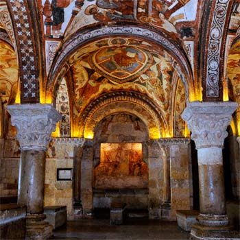 Interior de San Isidoro de León. Panteón Real. guiarte.com