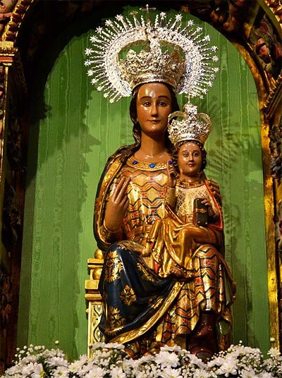 La bellísima Virgen de la Esperanza, en la iglesia de Santiago, Logroño. Fotografía de José Holguera (www.grabadoyestampa.com)