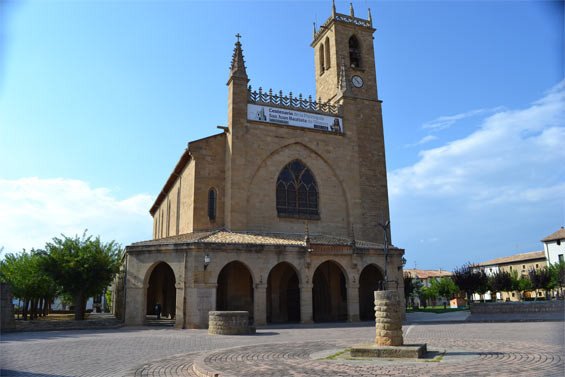 Iglesia de Obanos dedicada a San Juan Bautista
