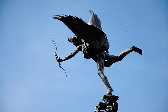 Eros, en Piccadilly Circus, un icono de Londres. Beatriz Alvarez Sánchez 