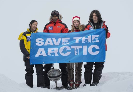 La expedición forma parte de una campaña con la que la organización ecologista pide que la ONU declare el Ártico santuario global