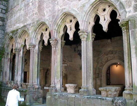 Detalle de las ruinas góticas de Santo Domingo. Imagen de Guiarte.com