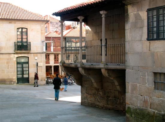 Las calles viejas de Pontevedra están repletas de rincones con sabor así como de agradables cafés y tabernas. Imagen de Guiarte.com