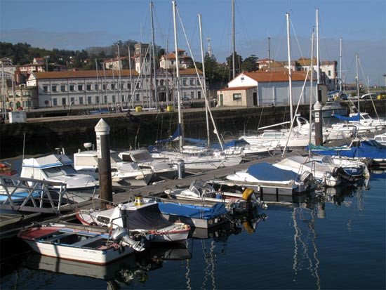 Puerto de Marín, Pontevedra. Imagen de guiarte.com