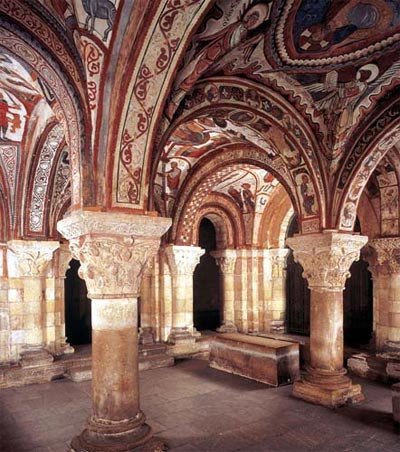 Panteón de los Reyes de León, joya románica de la Abadía de San Isidoro (León), en la que se celebraron las primeras cortes europeas con presencia del estado llano. imagen de guiarte.com