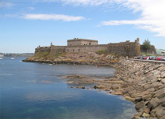 El Castillo de San Antón, en La Coruña. Imagen de guiarte.com.