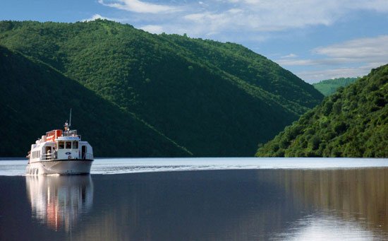 Crucero en el Tajo. Foto www.turismoextremadura.com