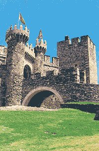 Imagen del viejo castillo templario de Ponferrada. foto de Mark Babcock. guiarte. Copyright