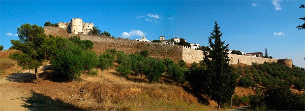 El viejo pueblo de Evoramonte está rodeado por una magnífica muralla. Guiarte.com/Ana Alvarez