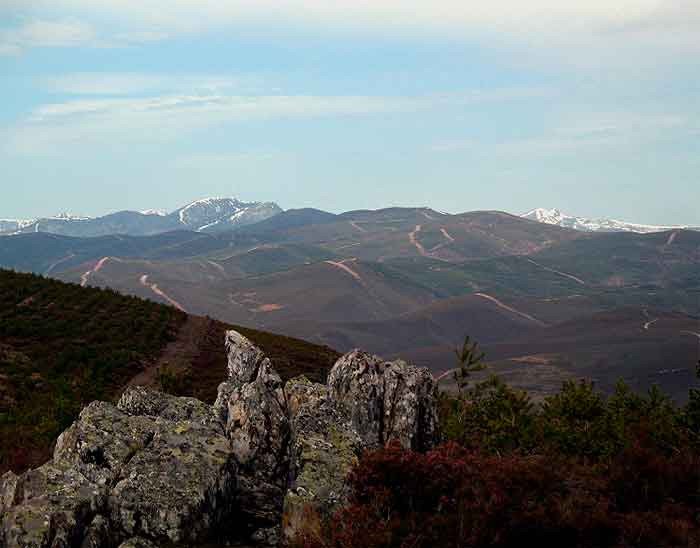 Imagen de la Sierra de La Cepeda, cerca de La Omaña y El Bierzo, un hábitat propicio para el urogallo pero insuficientemente protegido. Guiarte.com
