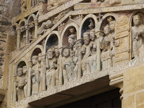  El timpano del Último Juicio de la iglesia abacial SainteFoy - Conques (Aveyron). CRT Midi-Pyrénées - D. Viet