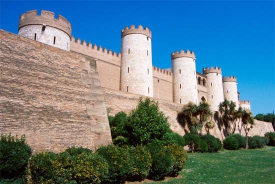 Palacio de la Alfajería, Zaragoza. Imagen de guiarte.com