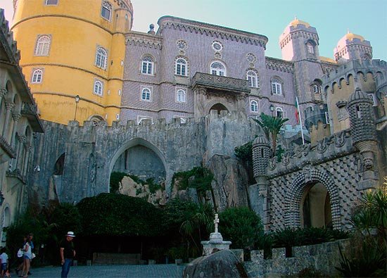 Turistas en el Palacio da Pena de Sintra. Foto Guiarte.com Copyright.