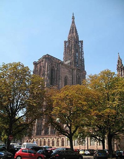 La catedral de Estrasburgo desde el entorno del Palacio Roan. Fotografía Guiarte Copyright.