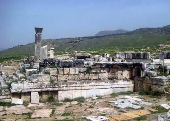 Templo de Apolo. Imagen de http://www.pamukkale.gov.tr