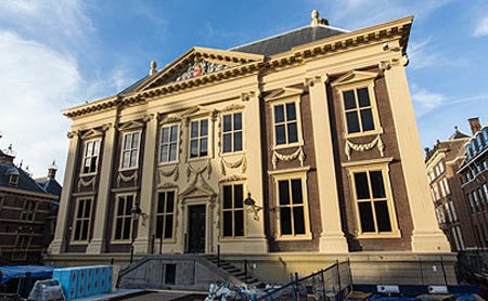 El Mauritshuis, un notable ejemplo de arquitectura clásica holandesa.