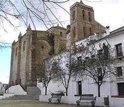 La iglesia Arciprestal de Santa María de Consolación. guiarte.com. Copyright