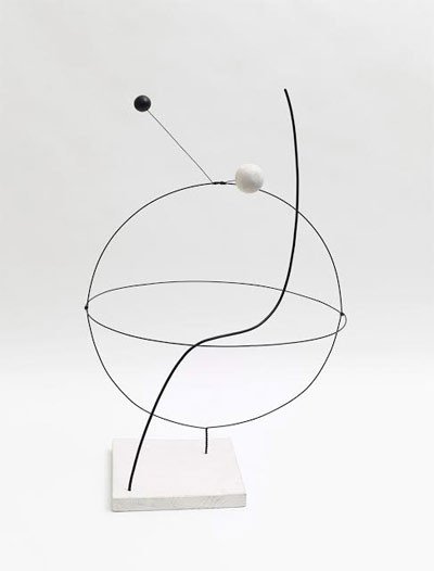 Alexander Calder. Croisière, 1931. Alambre, madera y pintura. Calder Foundation, New York. Calder Foundation, New York / 2014, ProLitteris, Zurich