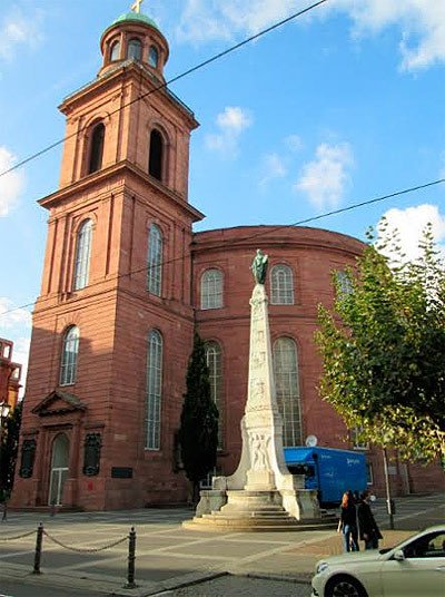 La iglesia de San Pablo, de Fráncfort, es un edificio de gran contenido histórico. Imagen de Guiarte.com