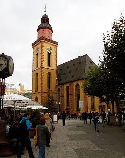 Iglesia de Santa Catalina, St. Katharinenkirche, en Fráncfort. Imagen de Guiarte.com