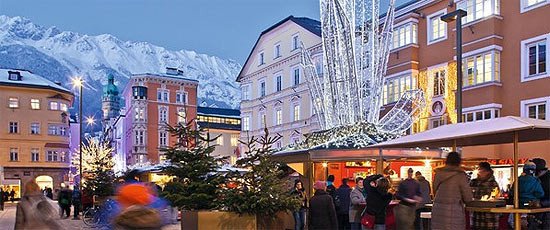 Mercadillo de Navidad en Innsbruck. Oficina Nacional Austríaca de Turismo.