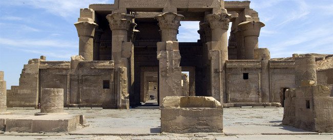el templo de Kom Ombo es una muestra de la importancia que los sacerdotes del Antiguo Egipto daban a los cocodrilos del Nilo. Foto Turismo de Egipto