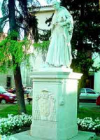 Monumento a Cisneros. Foto A....