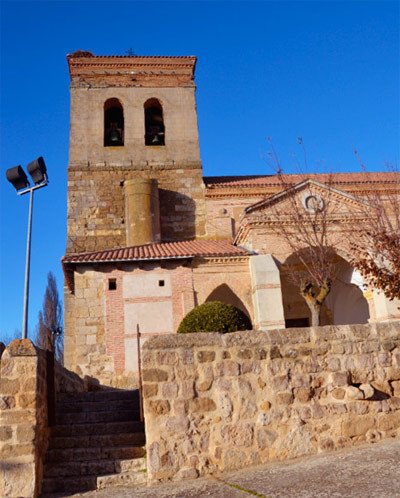 La iglesia de Villovieco, en Palencia. Foto Guiarte.com