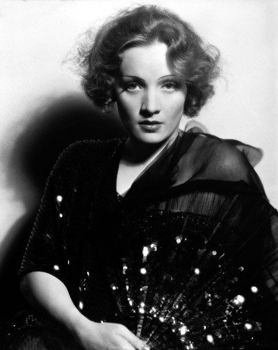 Eugene Richee. Retrato de estudio de Marlene Dietrich, 1933. Álbum