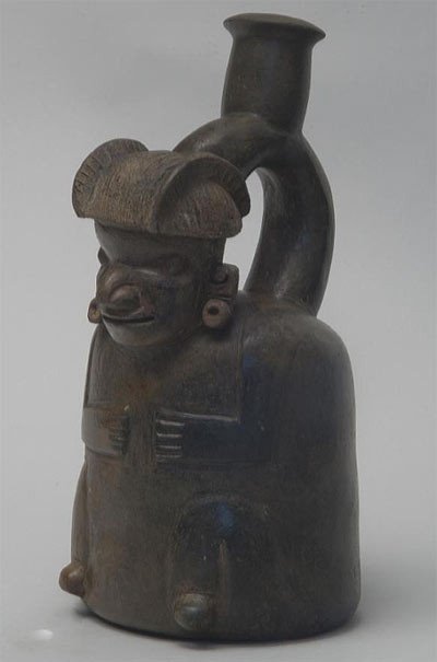 Vasija de cerámica negra. Museo de América