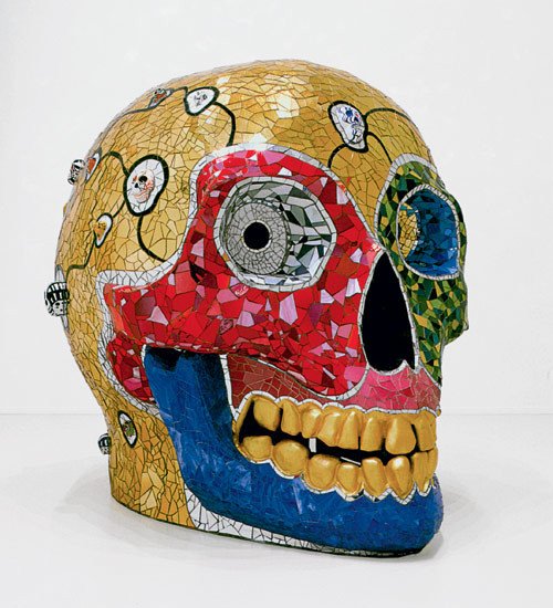 Calavera (Sala de meditación) [Skull (Meditation Room)], 1990. Niki de Saint Phalle.