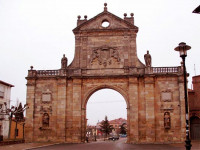 El  arco de San Benito, obra d...