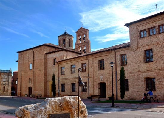 Convento de las Benedictinas, en Sahagún. Imagen de José Holguera (www.grabadoyestampa.com), para Guiarte.com.