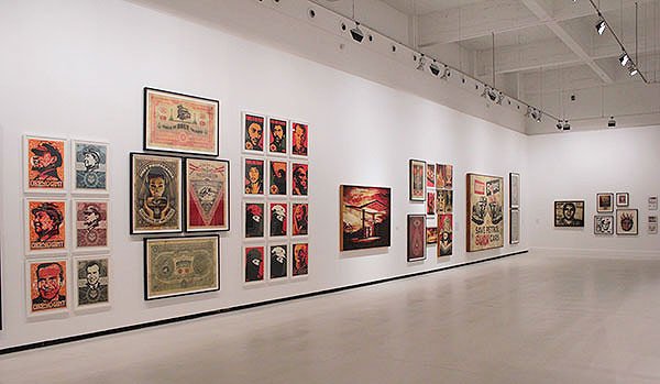 Sala exposición Shepard Fairey CAC Málaga.