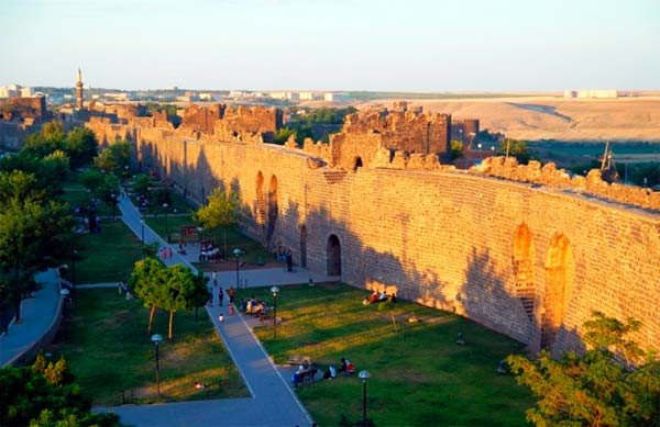 Vista de las murallas desde el interior © Diyarbak?r Metropolitan Municipality