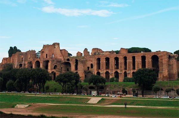 Domus Augustana y palacio de Septimio Severo, desde el Circus Maximus. Guiarte.com/Raquel Álvarez