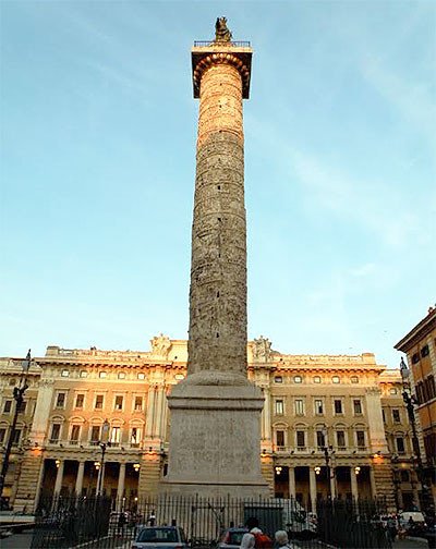 Plaza Colonna. Columna de Marco Aurelio. Imagen de Guiarte.com/Manuel F. Miranda