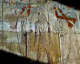 Relieve de un faraón borrado por algún contrincante. Foto Moreno Gallo - guiarte. Copyright