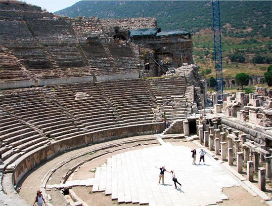 El teatro de Éfeso era inmenso y aún se conserva en un estado relativamente bueno. Imagen de Miguel Ángel Alvarez/Guiarte.com