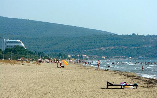 La playa de Éfeso, Pamucak, es amplia y solitaria. Imagen de Miguel Ángel Alvarez/Guiarte.com