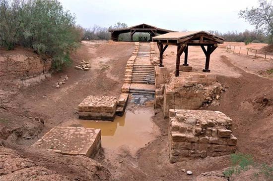 Restos de Iglesias construidas antes del siglo V, en el lugar del bautismo del río Jordán. © Baptism Site Commission/UNESCO