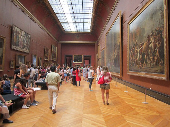 Visitantes en el Louvre. Foto Guiarte Copyright.