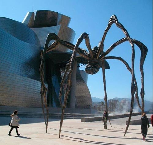 Araña monumental de Louise Bourgeois ante el Guggemheim de Bilbao. Imagen de Guiarte.com