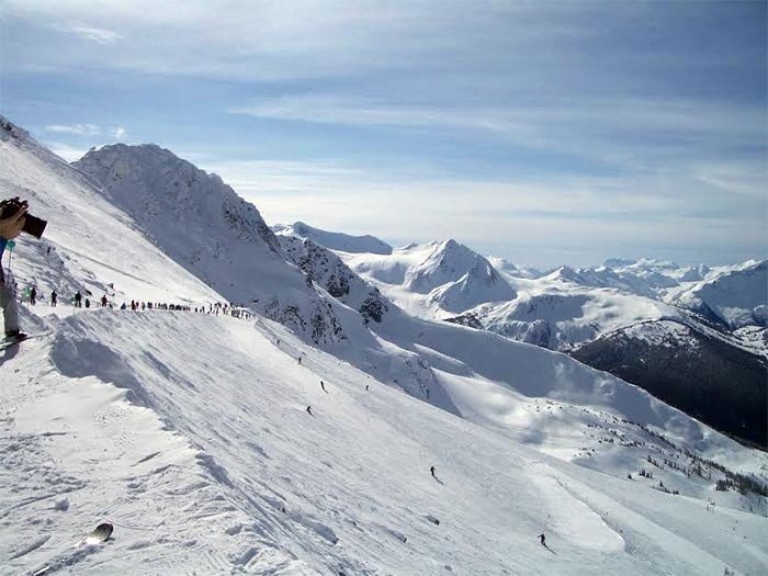 La bajada de temperatura ha situado a Andorra la Vella como destino estrella de Semana Santa.