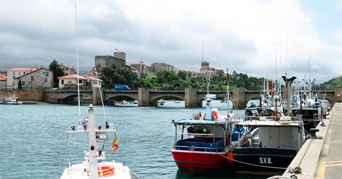 Puente de la Barquera, en San Vicente de la Barquera. Imagen de Guiarte.com