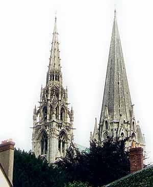 Agujas de la catedral de Chartres. Foto guiarte. Copyright