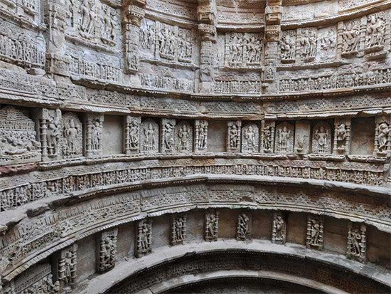 Detalle de ornamentación del Rani-ki-Vav (Pozo de la Reina) en Patan, Gujarat (India). Servicio Arqueológico de la India/UNESCO