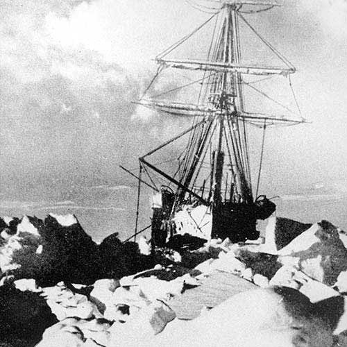 El navío Endurance, atrapado por el hielo de antártico. Imagen de http://www.armada.cl